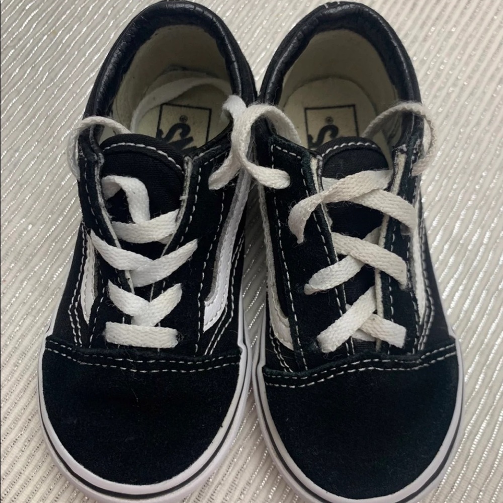 SOLD******VANS Old Skool Toddler sz 8